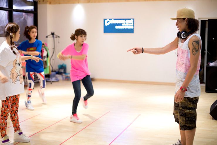 CrayonPopDebutDancePractice001_zpse93614