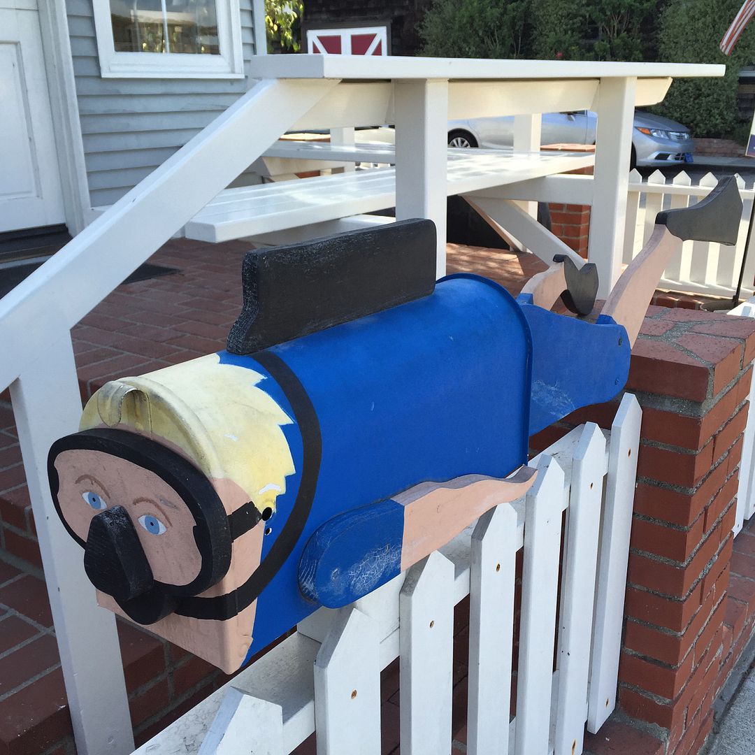 Balboa Island, Newport Beach scuba mailbox