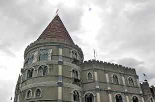 Camelot Hotel