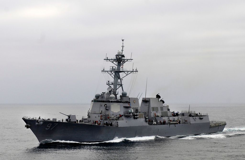 US_Navy_110918-N-BC134-014_The_Arleigh_Burke-class_guided-missile_destroyer_USS_Halsey_DDG_97_transits_the_Pacific_Ocean_zpsjidhae1s.jpg